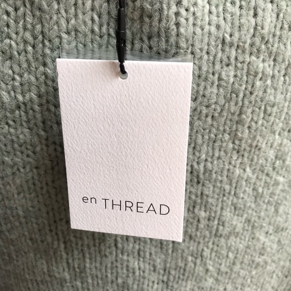 NWT En Thread Women’s Small Knitted V-neck Sweater - Picture 4 of 6